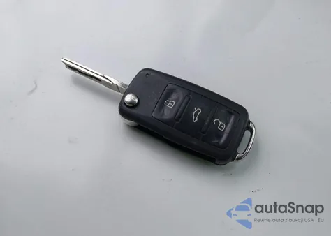 2011 Volkswagen Jetta 2.5L Se z USA, uszkodzony, nr VIN 3VWDX7AJ4BM056582